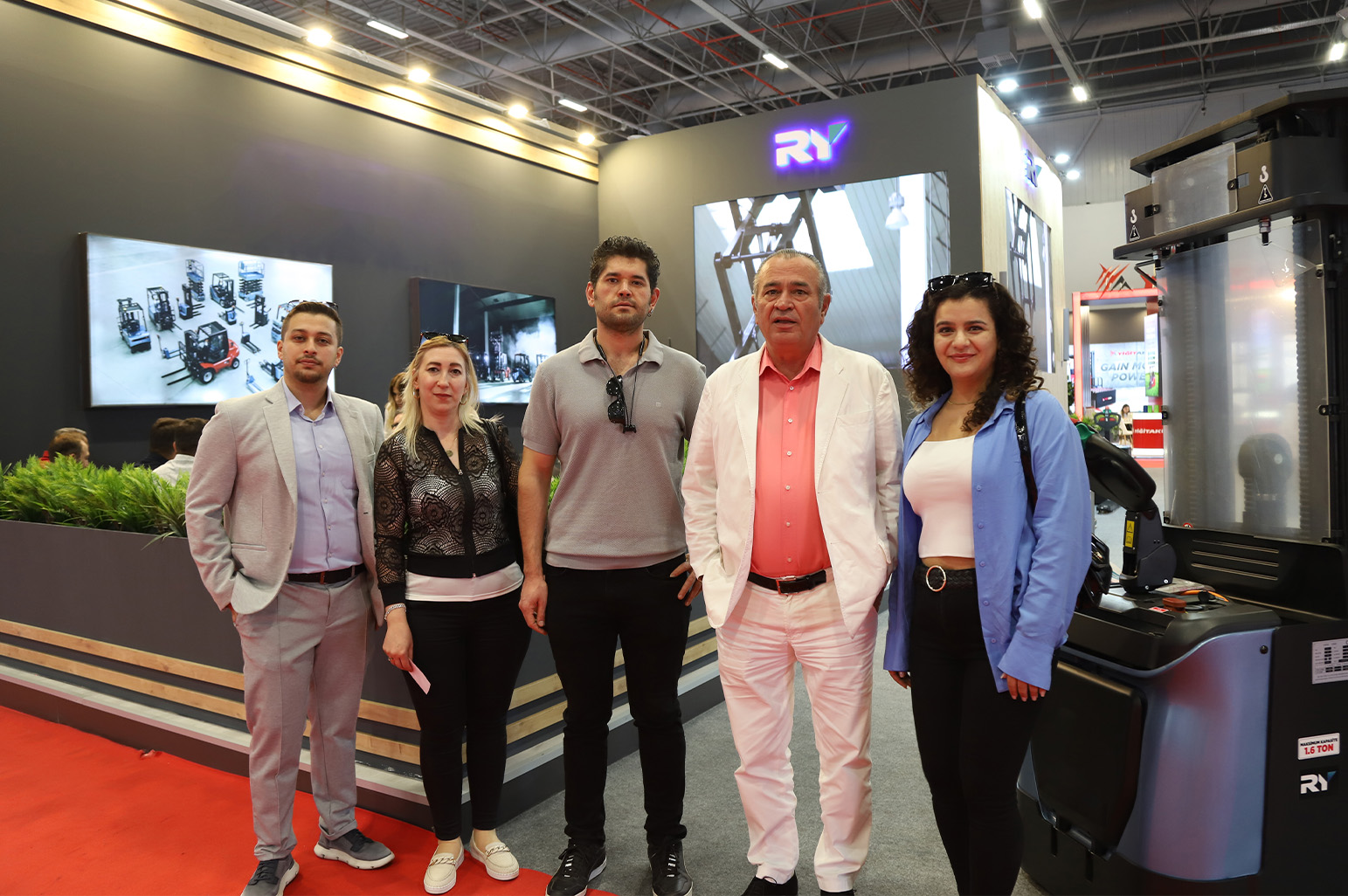 Royal Internal Combustion Forklift in Peru